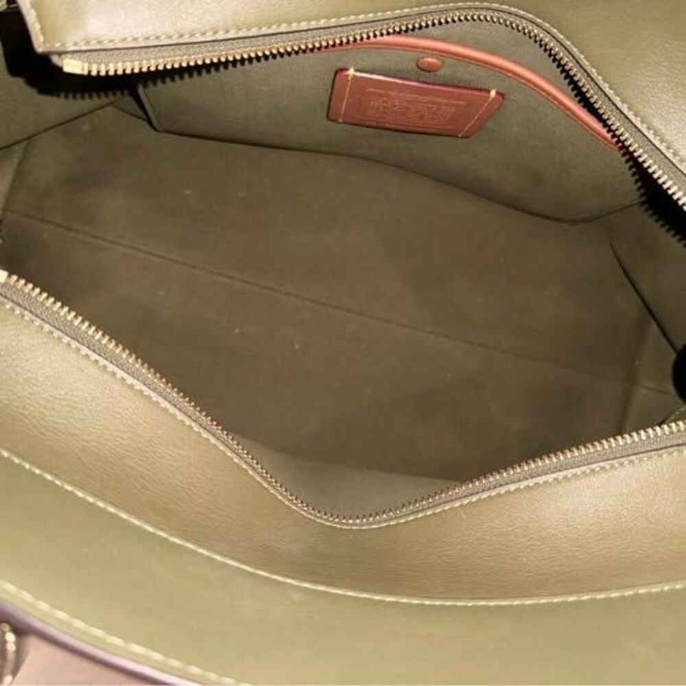 Coach Empire 40 Olive Green w/Heart Bag Charm and matching Essential Slim Wallet - Picture 8 of 8